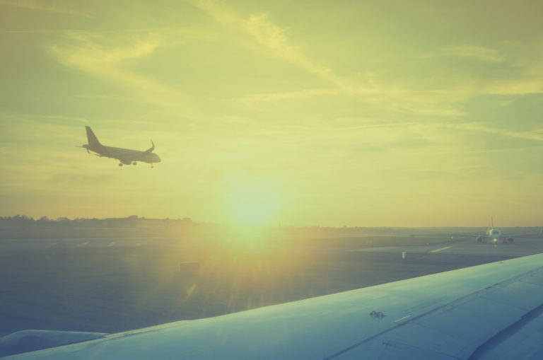 busy-airport-air-travel-2