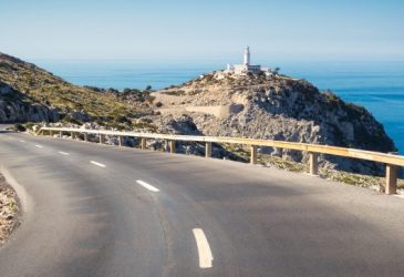 Un contrat de location de voiture en Espagne : attention à ces termes