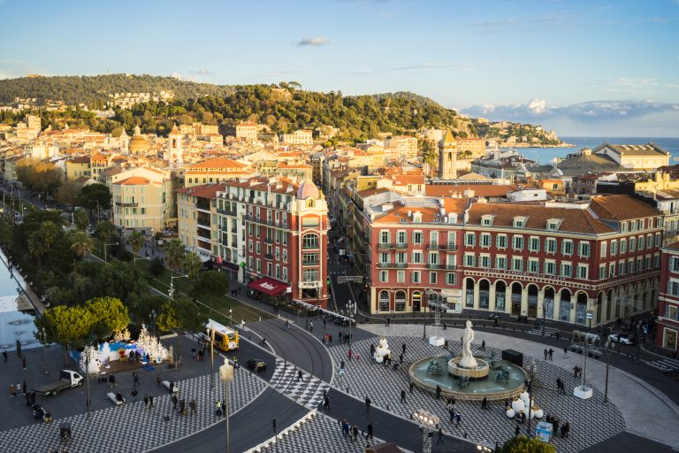 cityscape-of-nice-looking-towards-hills-sea-from-place-messena