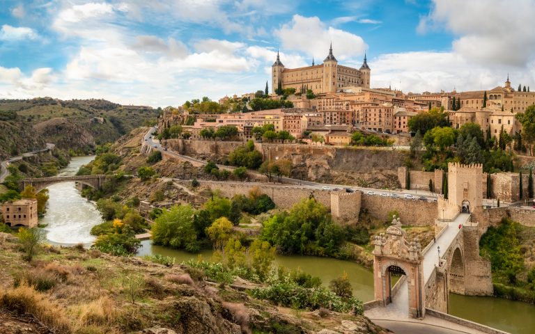 toledo-view-from-alcantara-bridge-spain