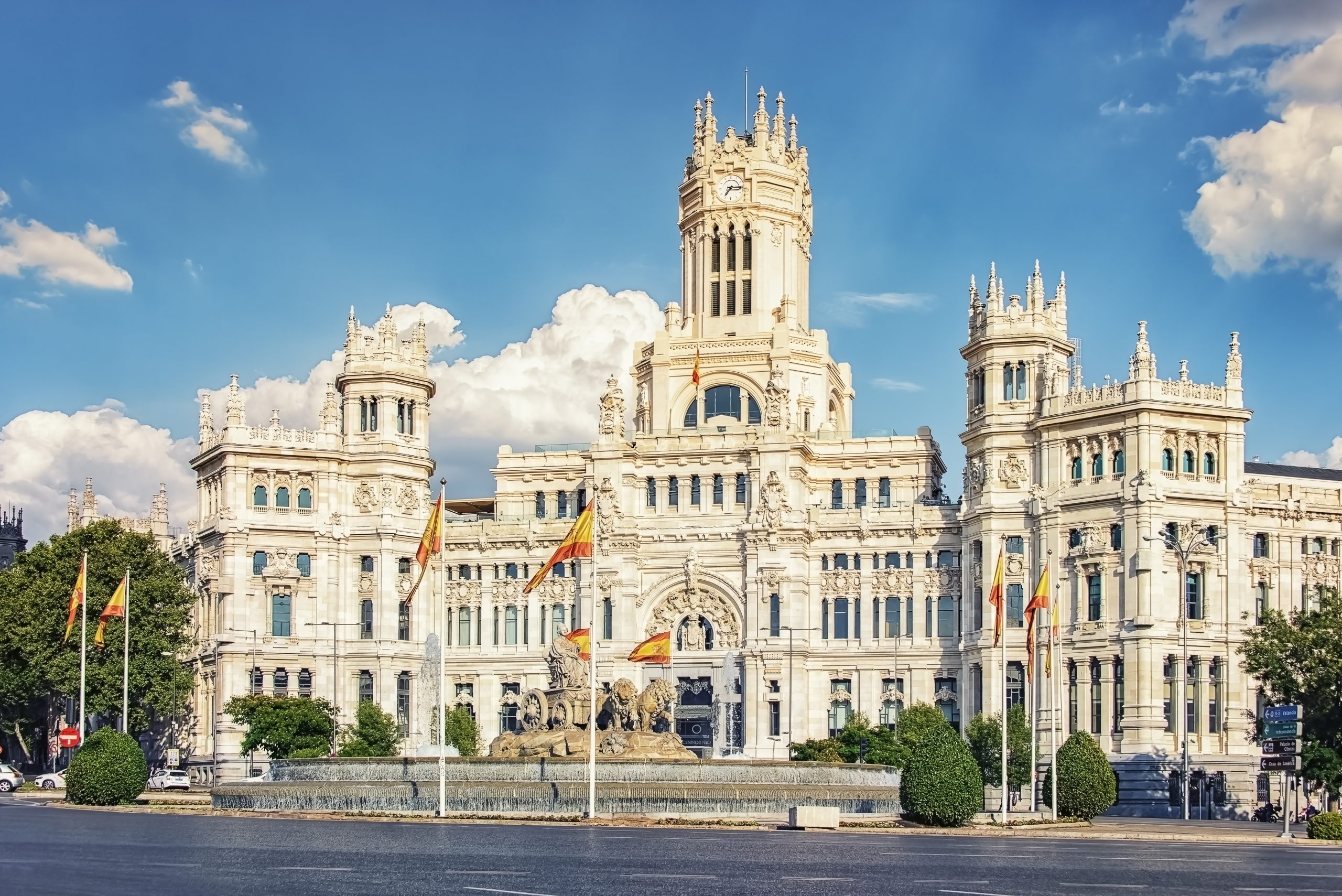 Explorez ces 7 lieux autour de Madrid avec votre voiture de location