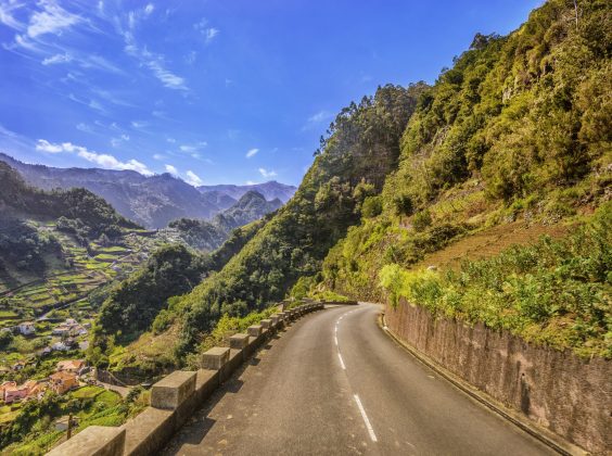 Louer une voiture à Madère : 8 escapades pour explorer l&rsquo;île